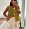 سترة نسائية عصرية بدون أكمام بإبرة خشنة من TRAF سترة نسائية أنيقة بجيوب كبيرة وأزرار رقعة سترة صدرية